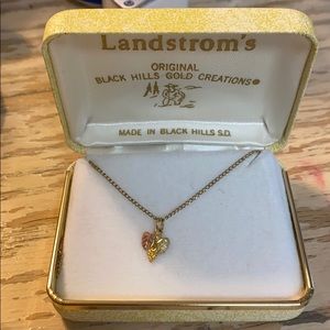 NIB Landstroms Black Hills Gold 10k Grape Necklace